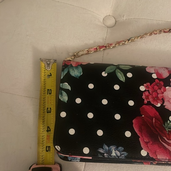 EUC Floral Chain Strap Purse/Clutch - Picture 6 of 6